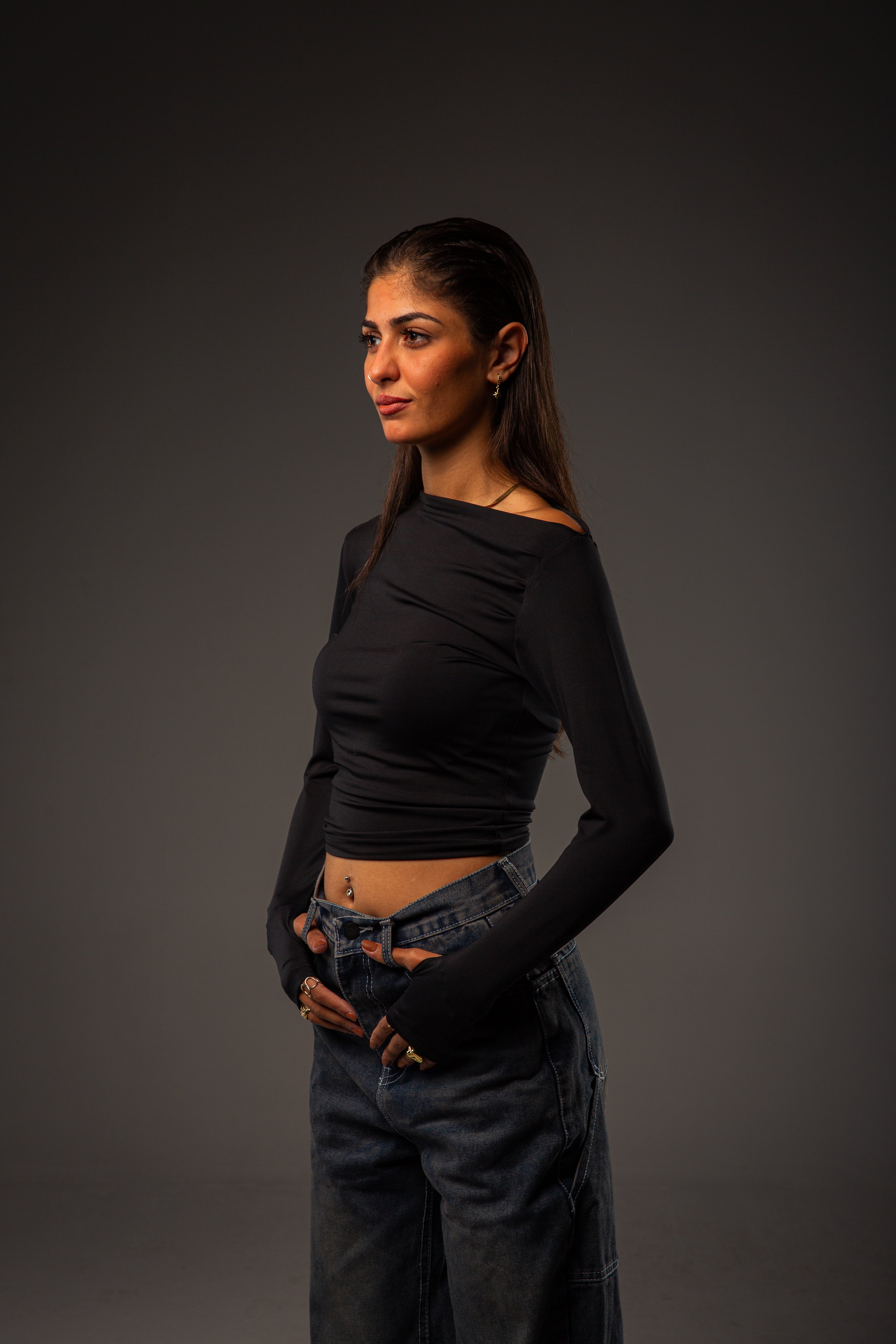 Off-shoulder black