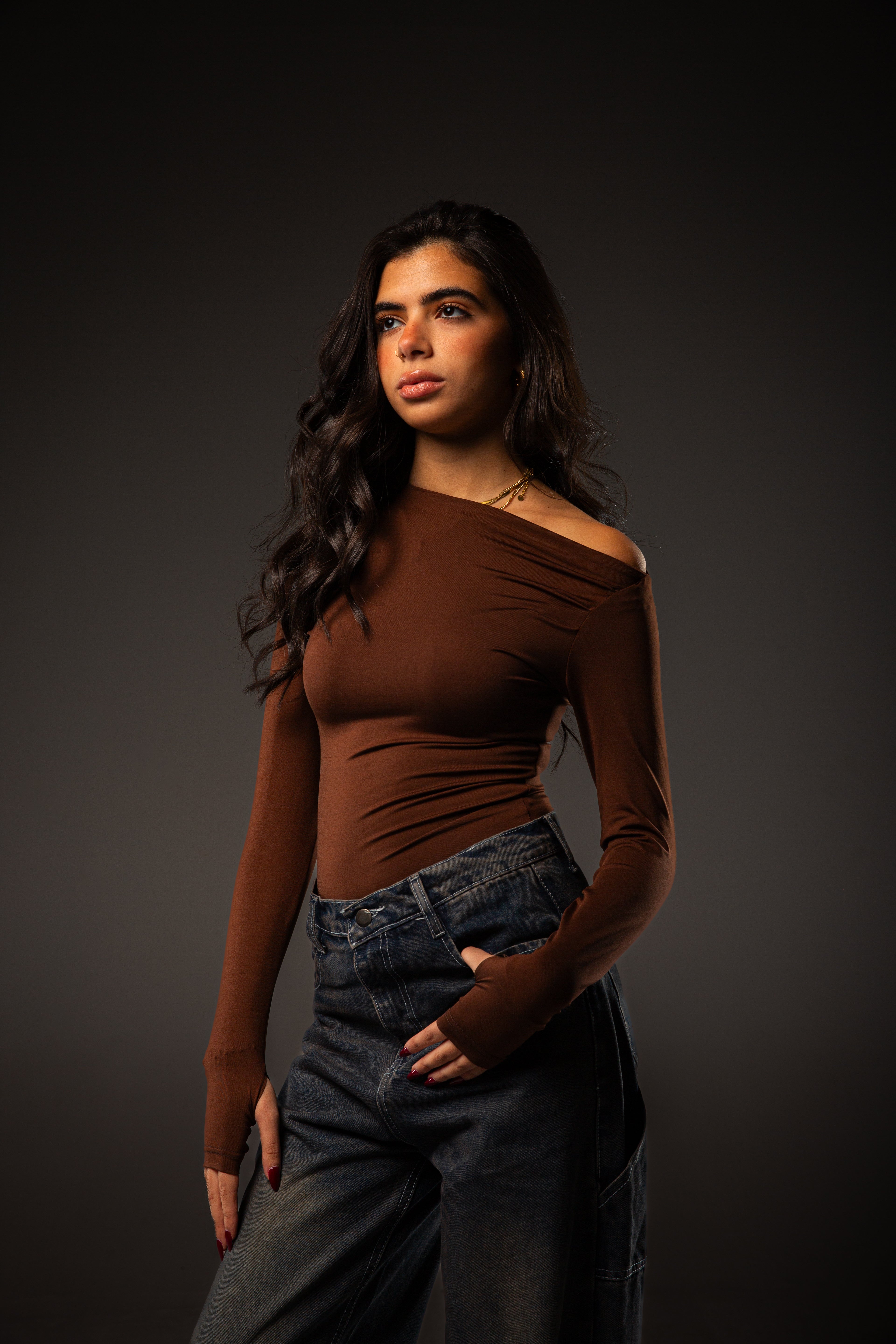 Off-shoulder brown