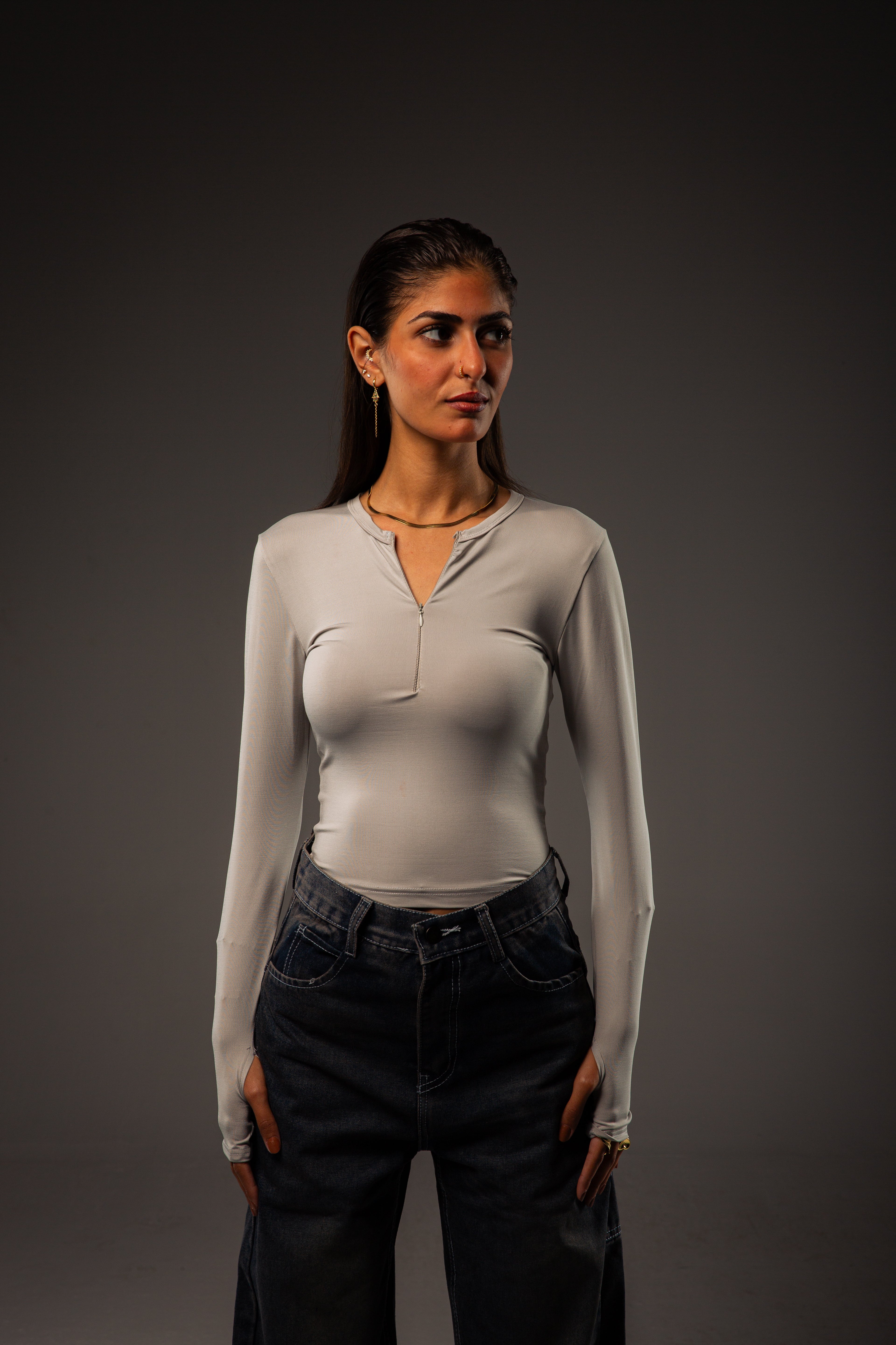 Zip up grey top