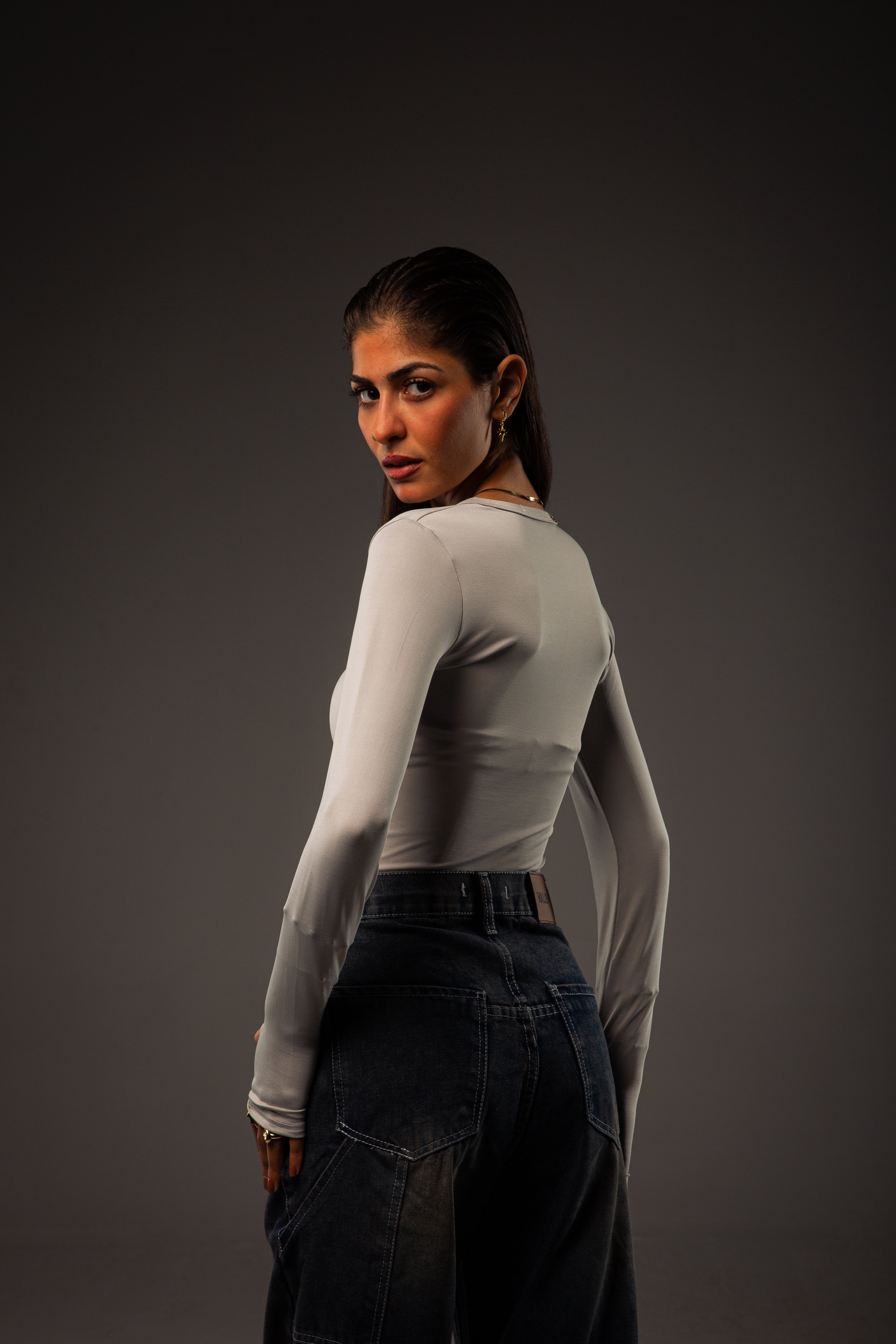 Zip up grey top