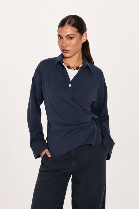 The Crossover Top Navy